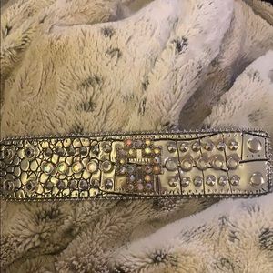 Genuine leather bracelet